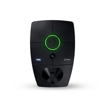 Vooraanzicht Zaptec Pro laadpaal met Type 2 socket